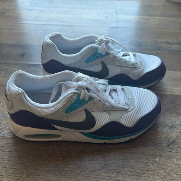 Women’s Nike air max correlate - Picture 3 of 5